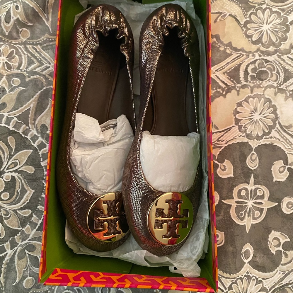 NEW TORY BURCH FLATS